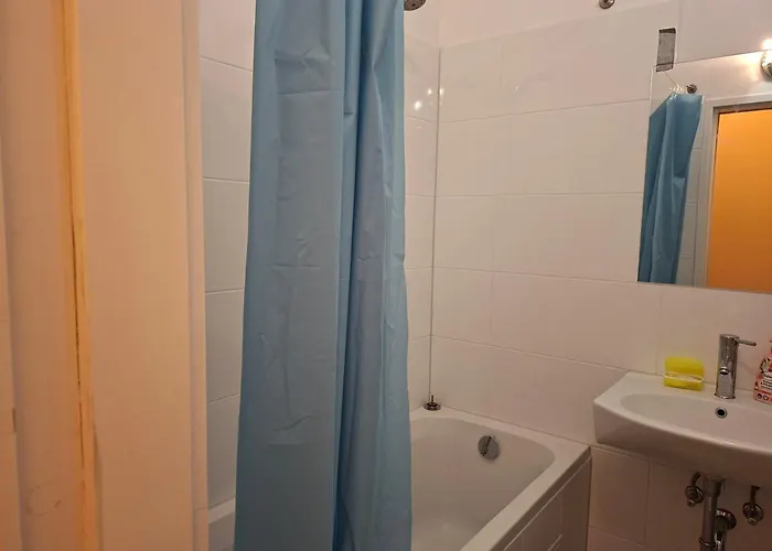 Haus Sonnenseite בית אירוח וינה